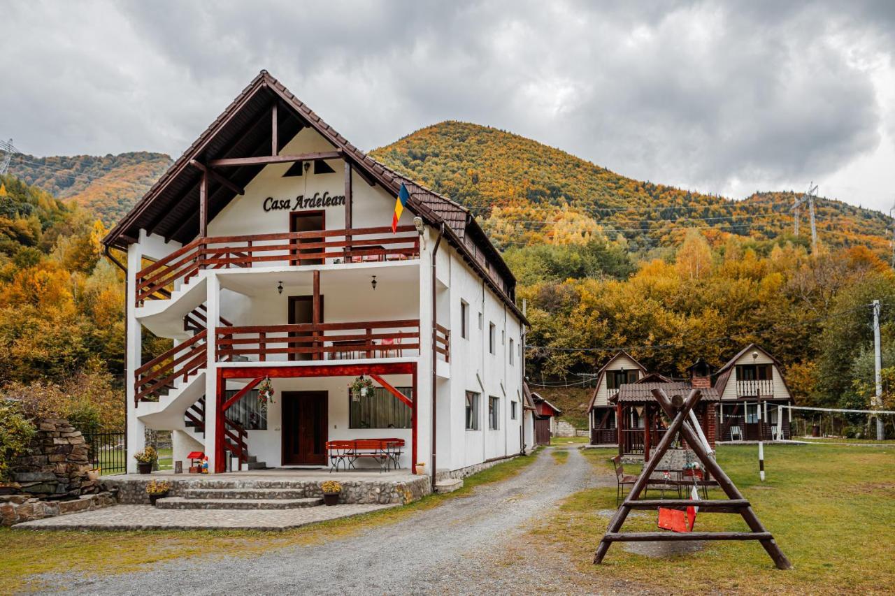 Casa Ardeleana Hotel Lotrioara Luaran gambar